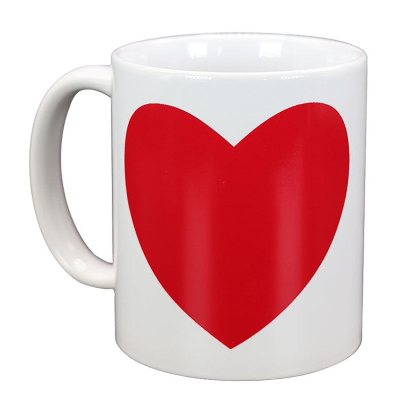 TAZA BLANCA CON DISEÑO DE CORAZÓN